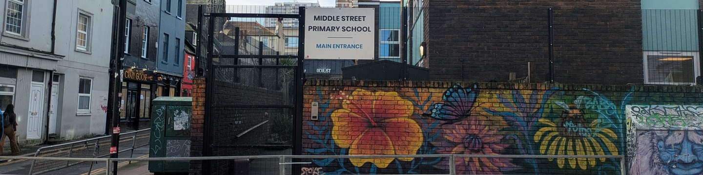 Picture of the school entrance at Middle Street Primary School